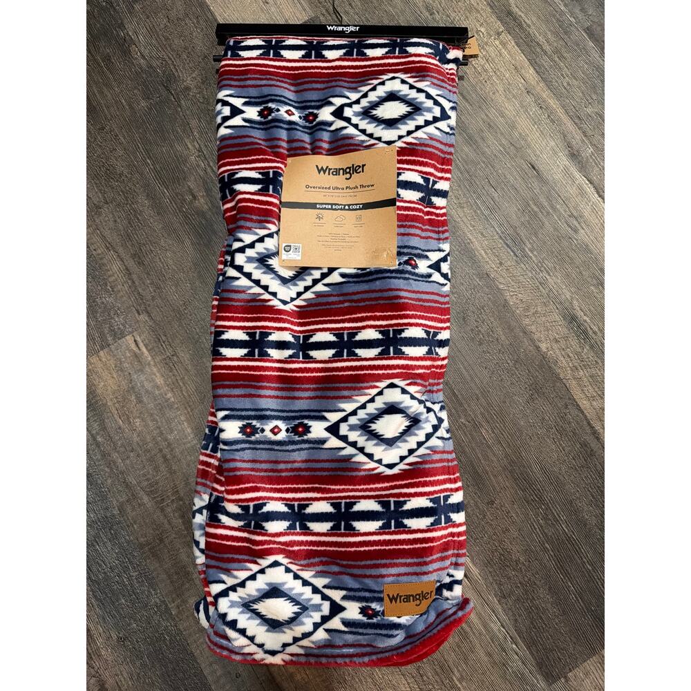 Wrangler Aztec Patriotic Oversized Plush Throw blanket red,white,blue 60x70